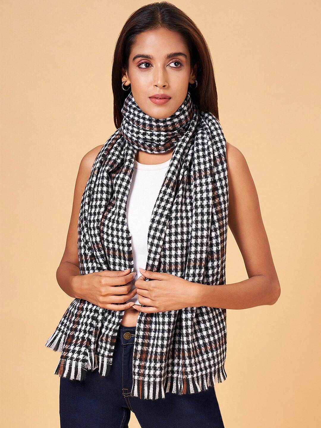 

Forever Glam by Pantaloons Checked Fringed Stole, Black