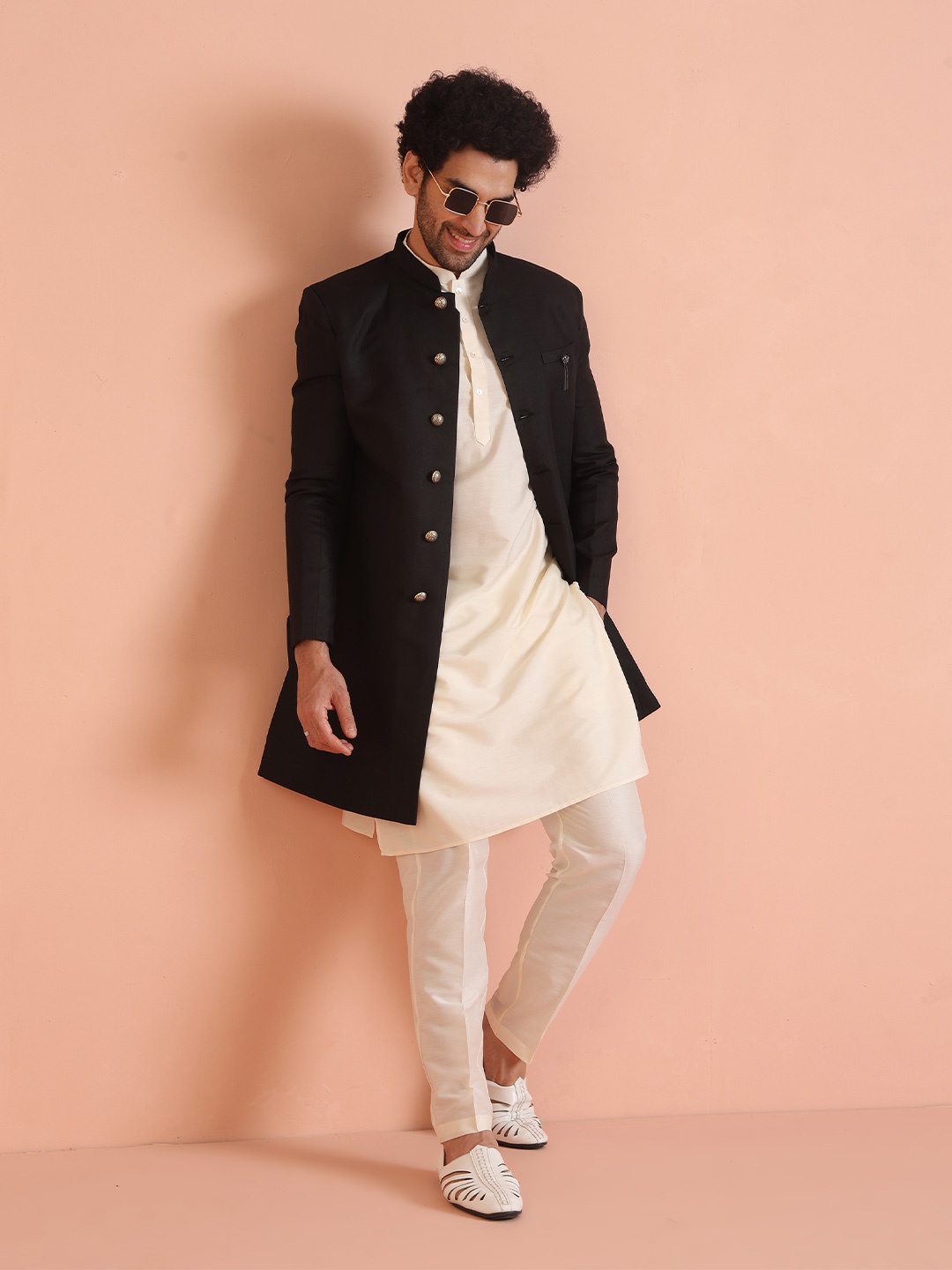 

KISAH Men Mandarin Collar Kurta & Indowestern Sherwani With Churidar, Black