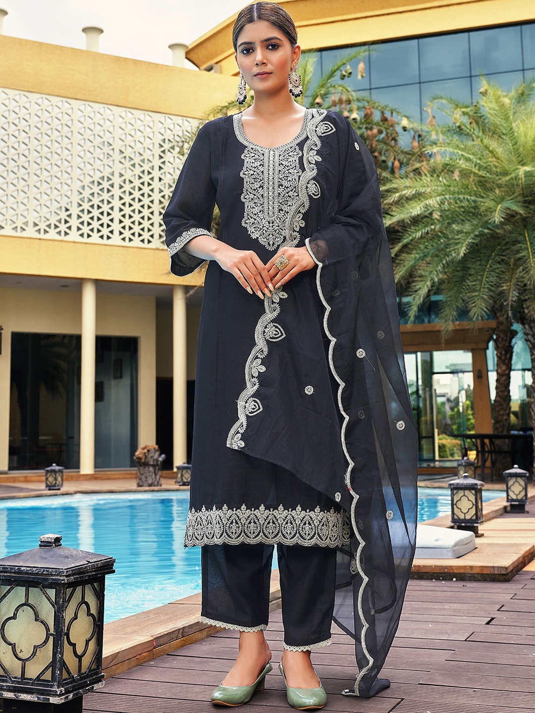 

Indo Era Ethnic Motifs Yoke Design Thread Work Kurta with Trousers & Dupatta, Black
