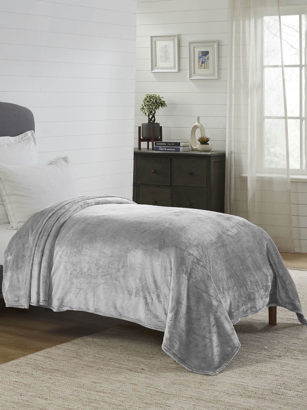 

MYTRIDENT Grey Microfiber AC Room 290 GSM Single Bed Blanket