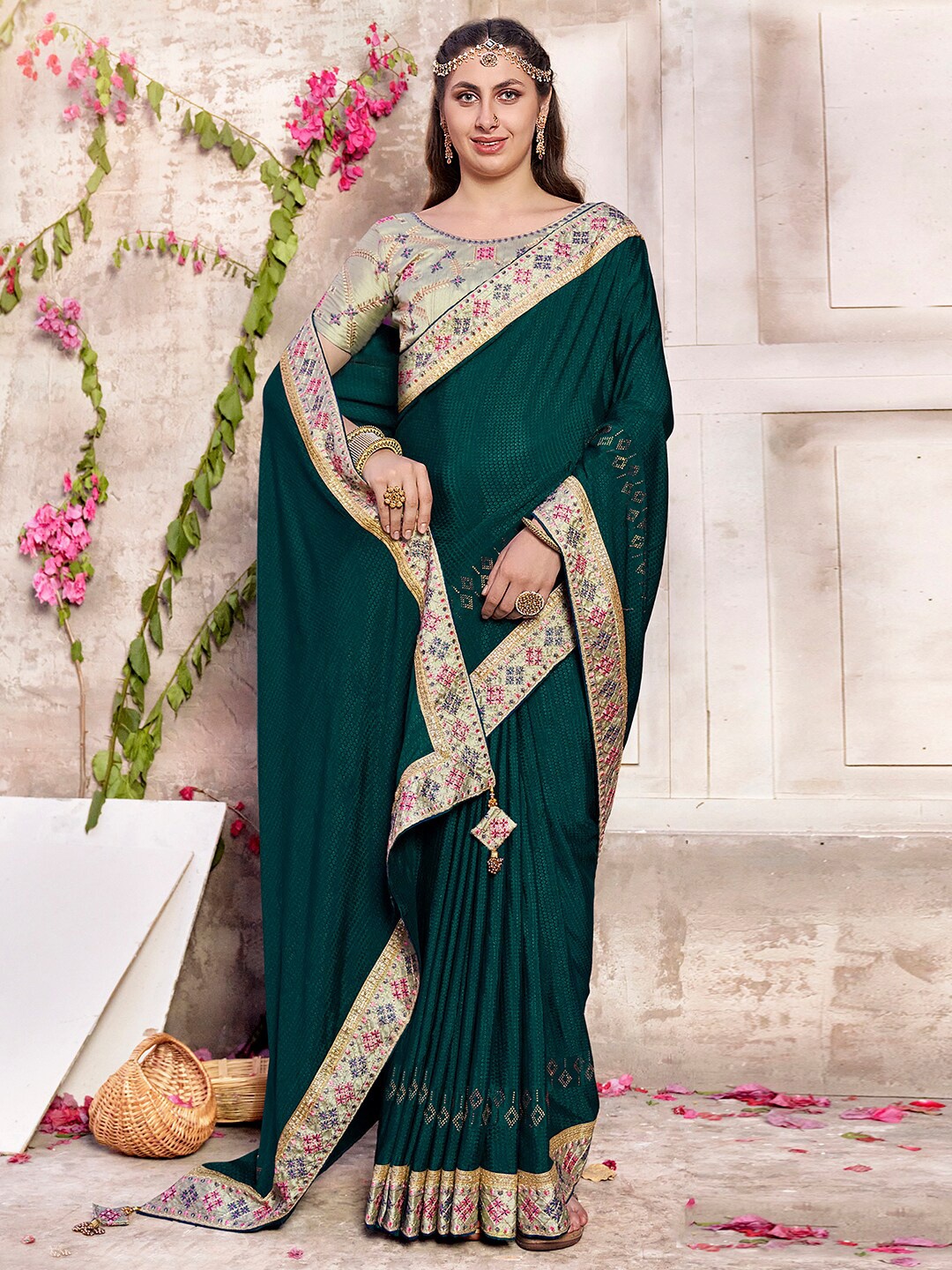 

Mitera Teal Blue & Gold-Toned Geometric Woven Design Zari Saree