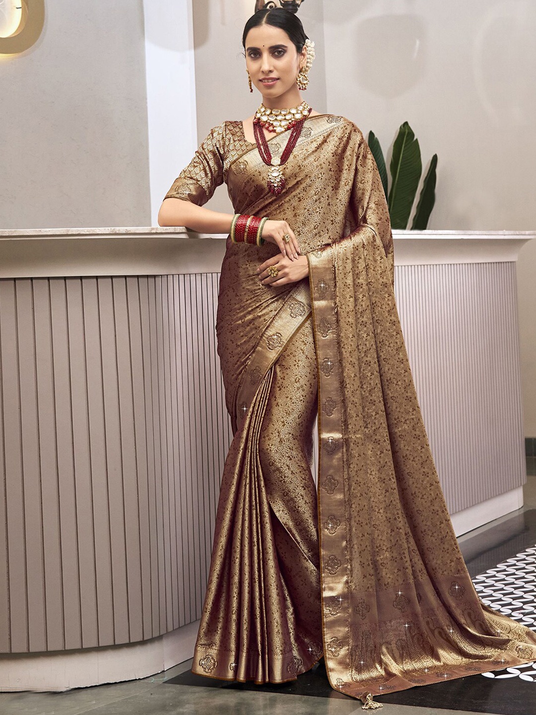 

Satrani Ethnic Motifs Woven Design Zari Art Silk Saree, Gold