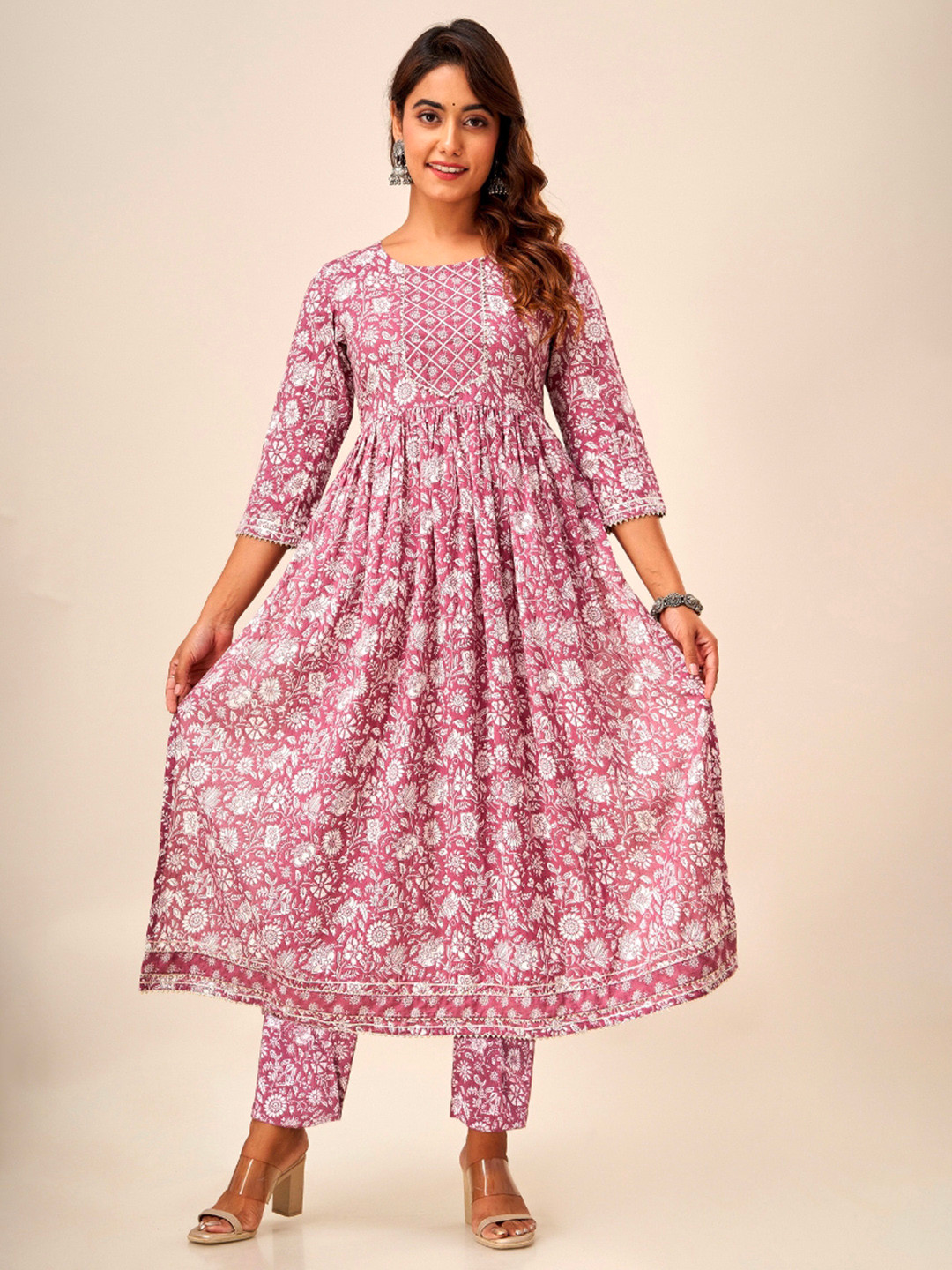 

HERE&NOW Mauve Floral Printed Empire Gotta Patti Pure Cotton Kurta with Trousers