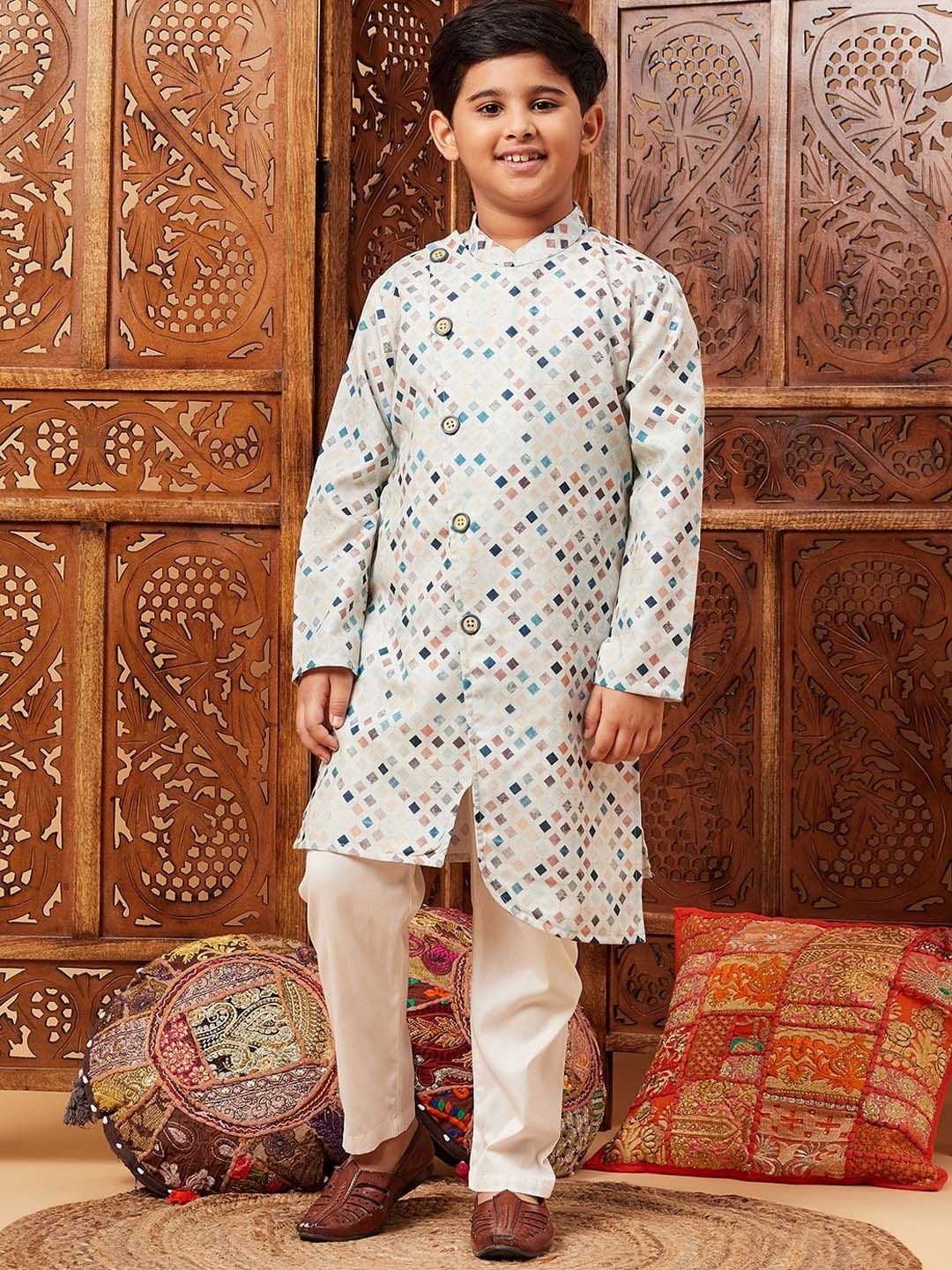 

Stylo Bug Boys Printed Regular Kurta With Pyjamas, Blue