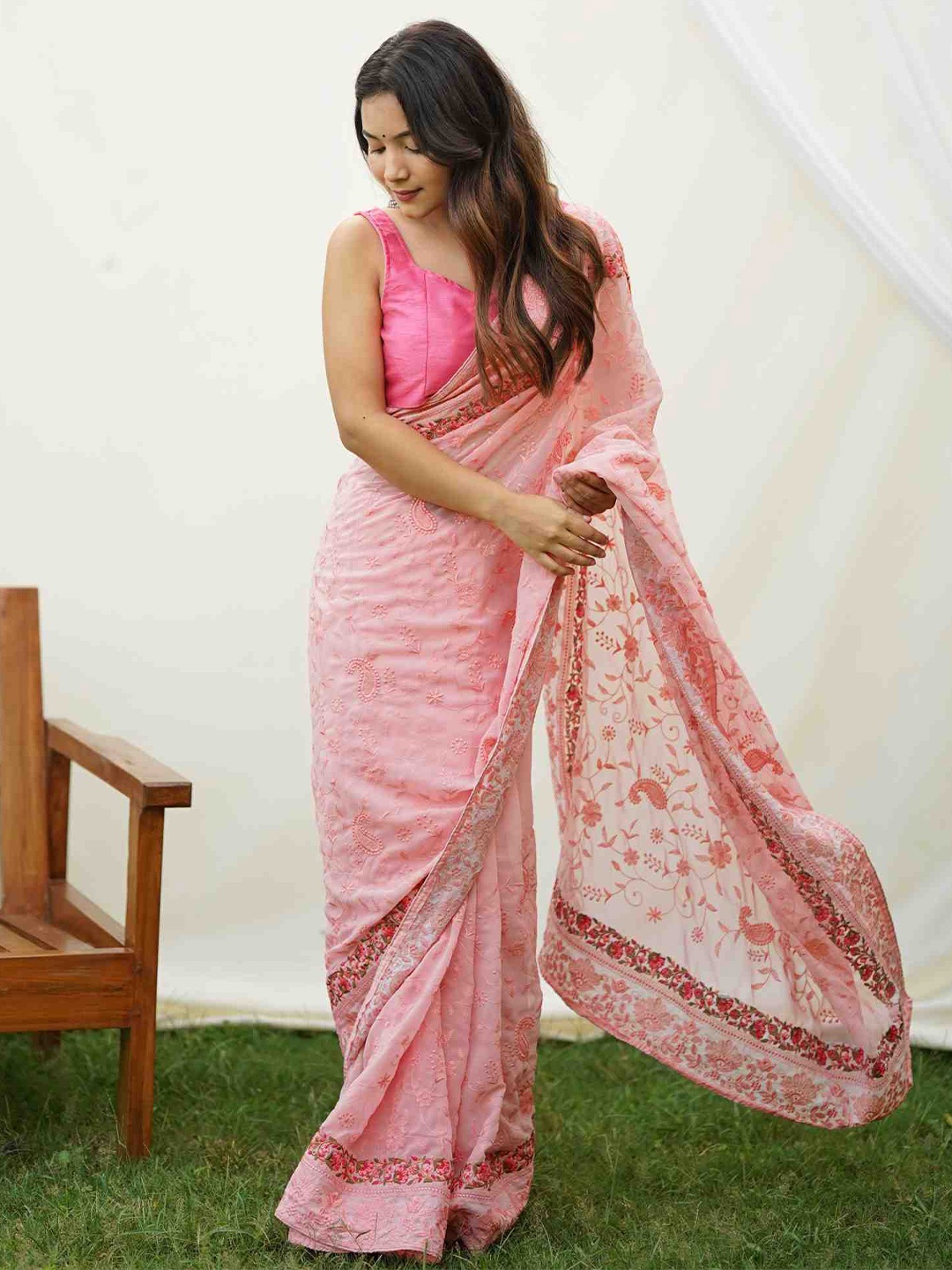 

Vastrasky Global Ethnic Motifs Embroidered Pure Georgette Saree, Peach