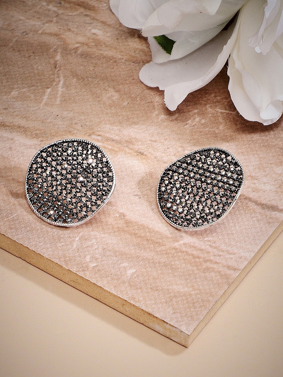 

SOHI Silver-Plated Contemporary Studs Earrings