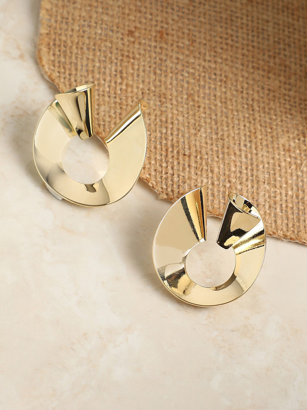 

SOHI Gold-Plated Contemporary Studs Earrings