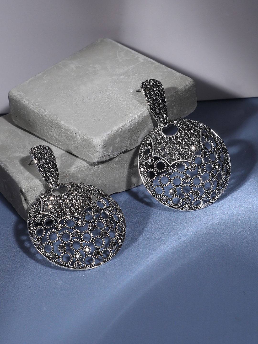 

SOHI Silver-Plated Contemporary Drop Earrings