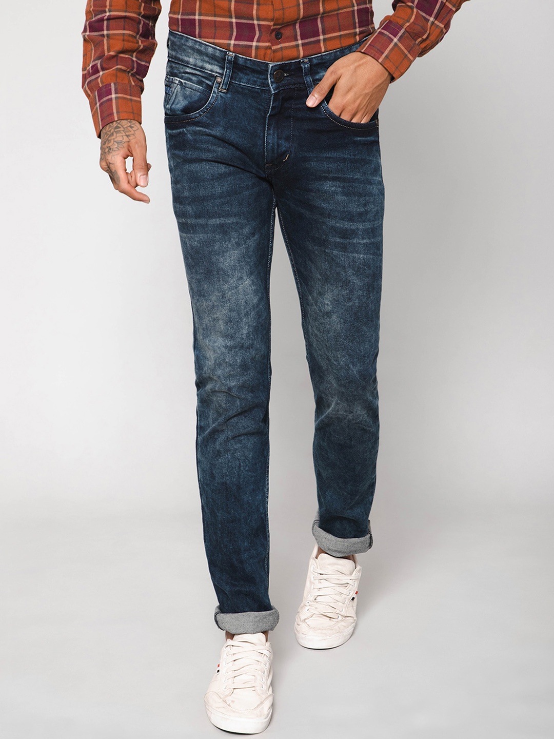 

Cantabil Men Clean Look Heavy Fade Stretchable Jeans, Blue