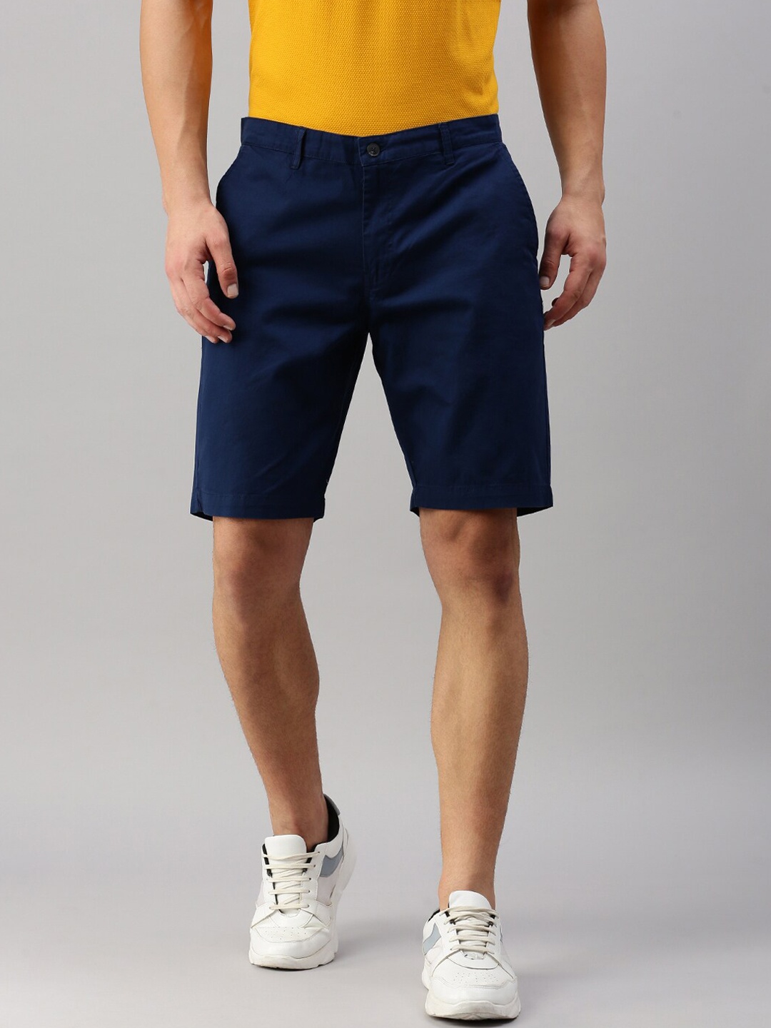 

ZEDD Men Mid-Rise Cotton Chino Shorts, Blue