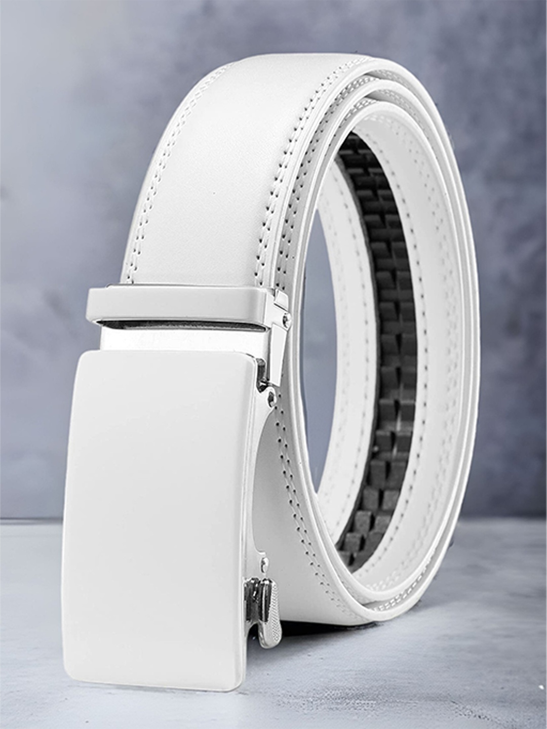 

INVICTUS Men Slider Buckle Belt, White