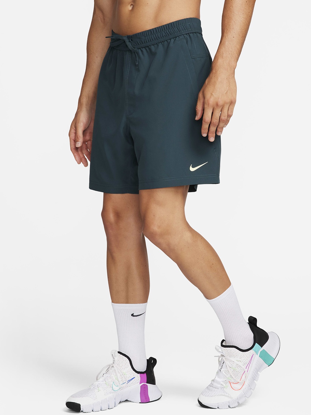 Nike Men Dri-FIT Form 18cm Unlined Versatile Sports Shorts, Green