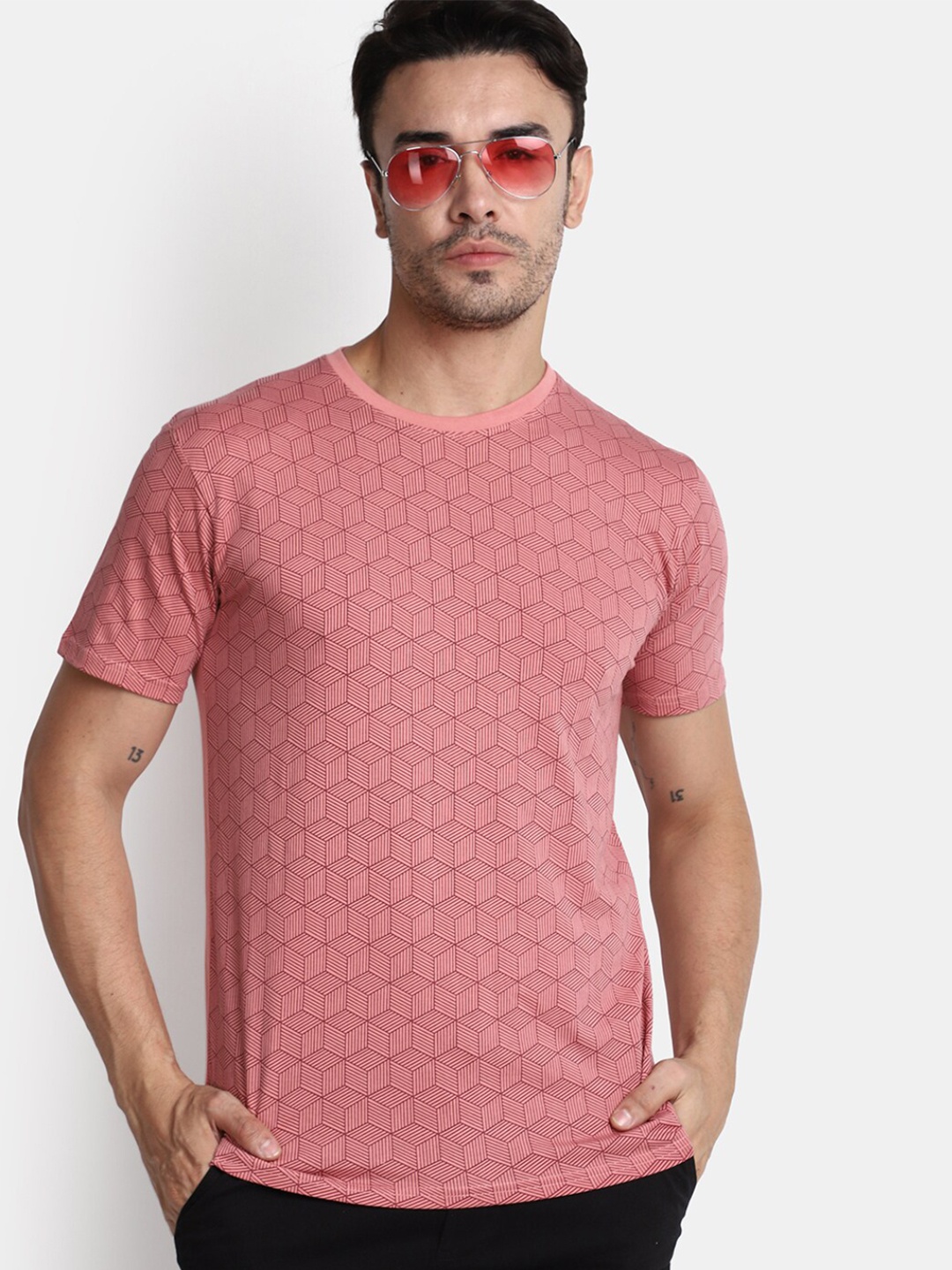 

V-Mart Geometric Printed Cotton Slim Fit T-shirt, Pink
