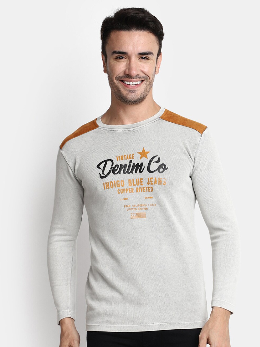 

V-Mart Typography Printed T-shirt, Grey