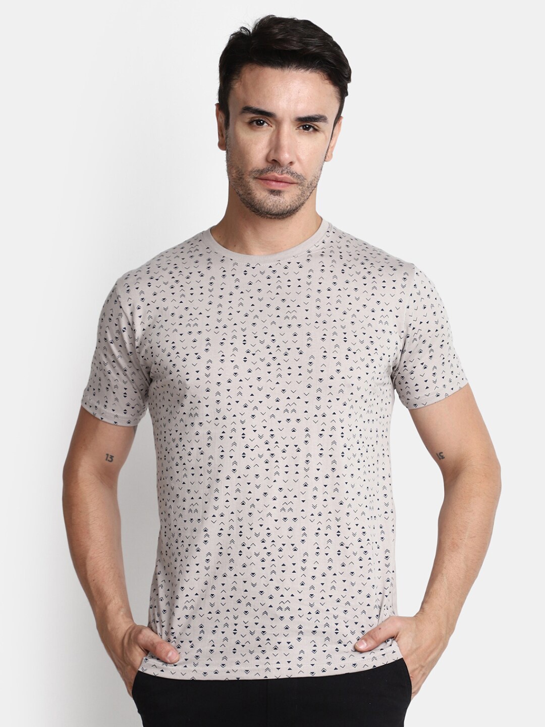 

V-Mart Geometric Printed Cotton Slim Fit T-shirt, Grey