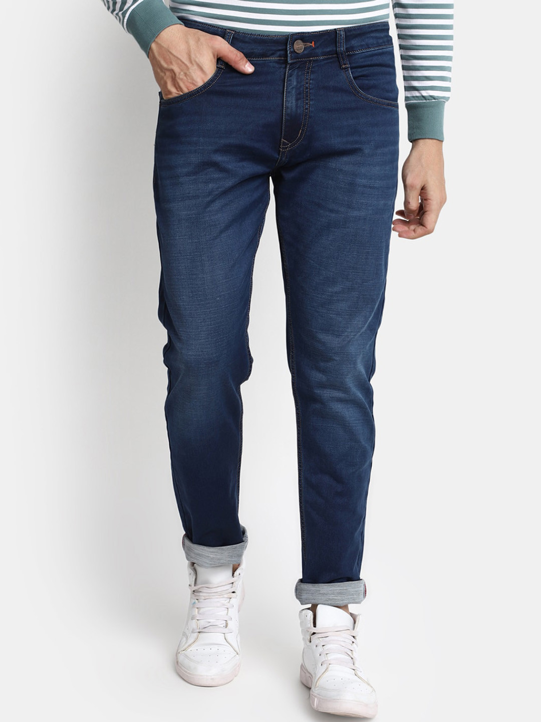 

V-Mart Men Slim Fit Light Fade Clean Look Jeans, Blue