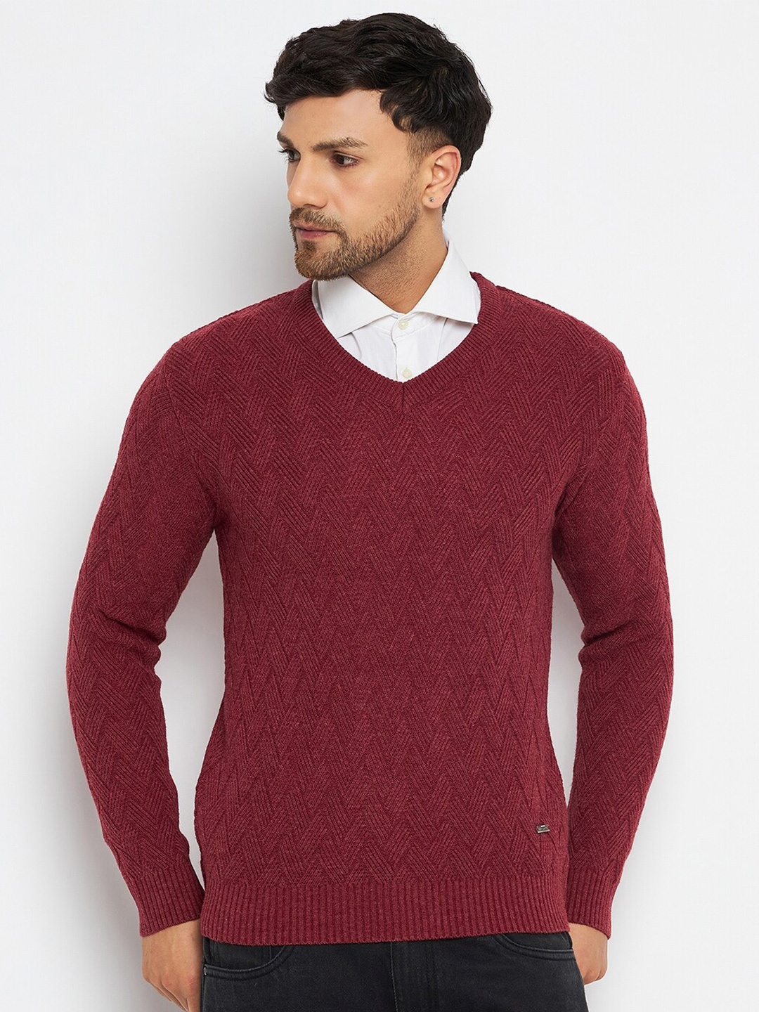 

Duke Geometric Self Design Acrylic Pullover Sweaters, Maroon