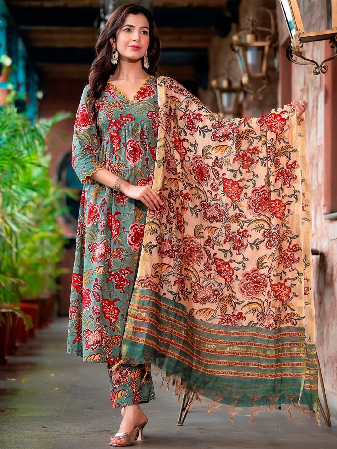

Jaipuri Adaah Floral Printed Empire Thread Work Pure Cotton Kurta & Trousers With Dupatta, Green