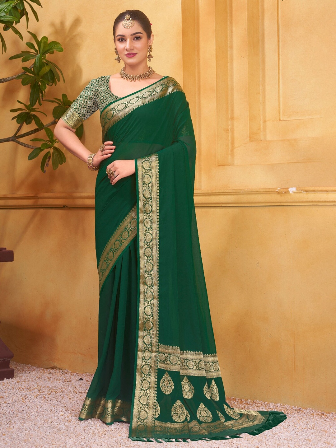 

V3 FASHION STUDIO Zari Pure Georgette Banarasi Saree, Green