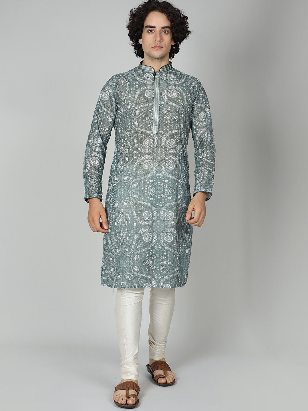 

MAAHI FABS Ethnic Motifs Printed Mandarin Collar Thread Work Straight Kurta, Green