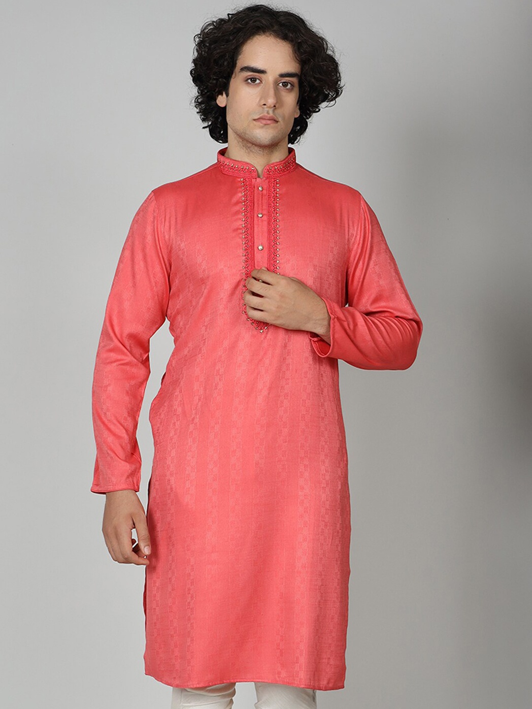 

MAAHI FABS Woven Design Mandarin Collar Thread Work Detail Straight Kurta, Maroon