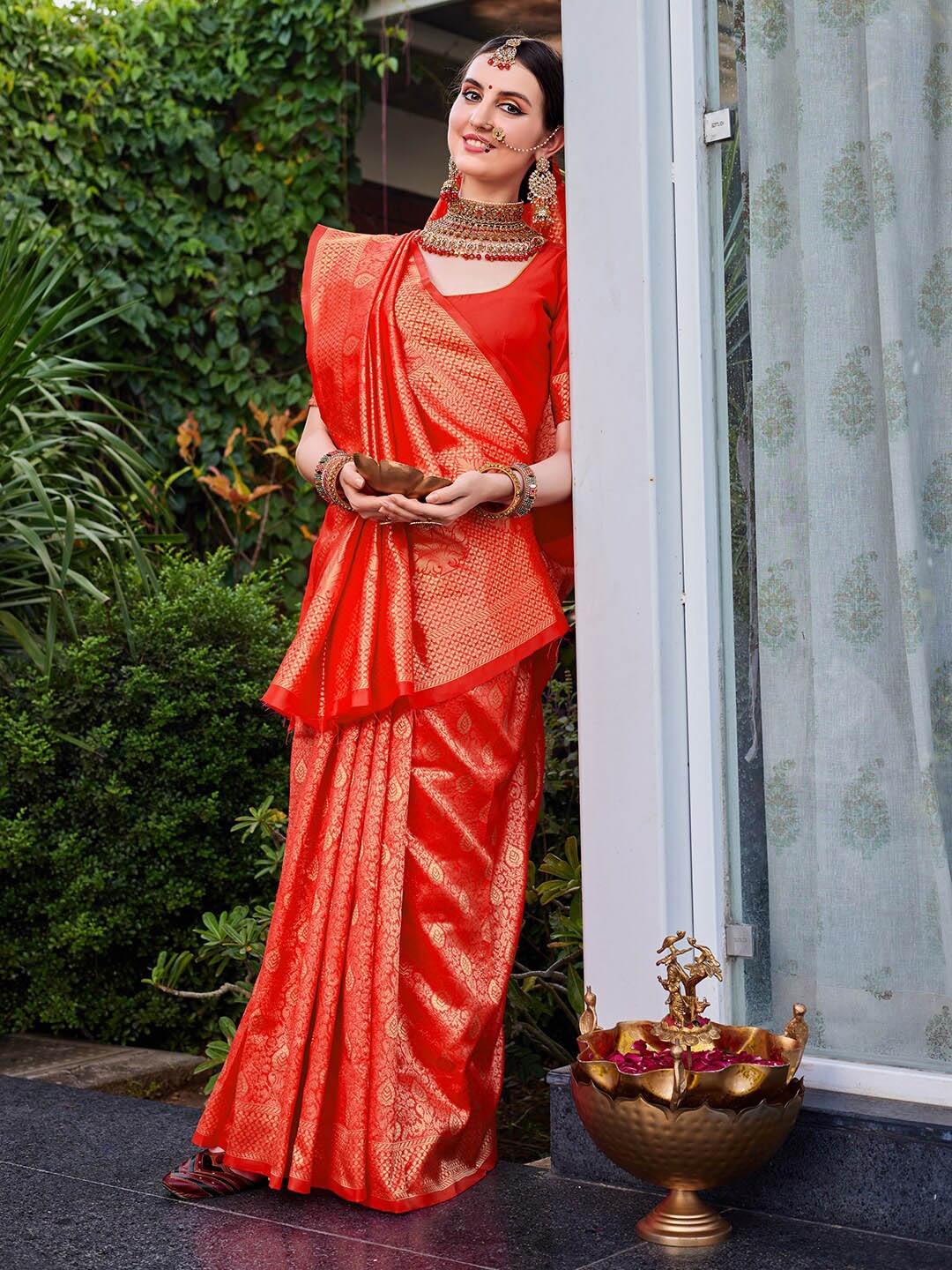 

KALINI Woven Design Zari Kanjeevaram Saree, Red