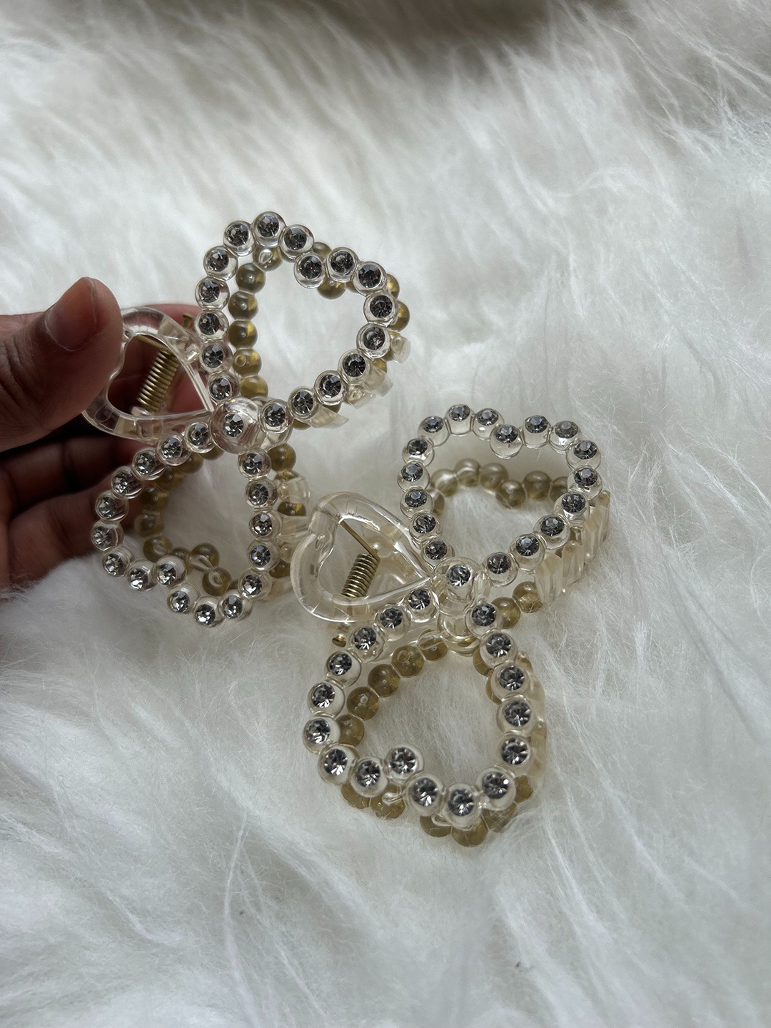 

CHANDERKASH Assorted Set of 2 Claw Clip