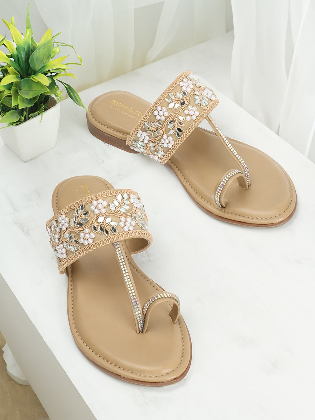 

madam glorious Embellished Ethnic One Toe Flats, Beige