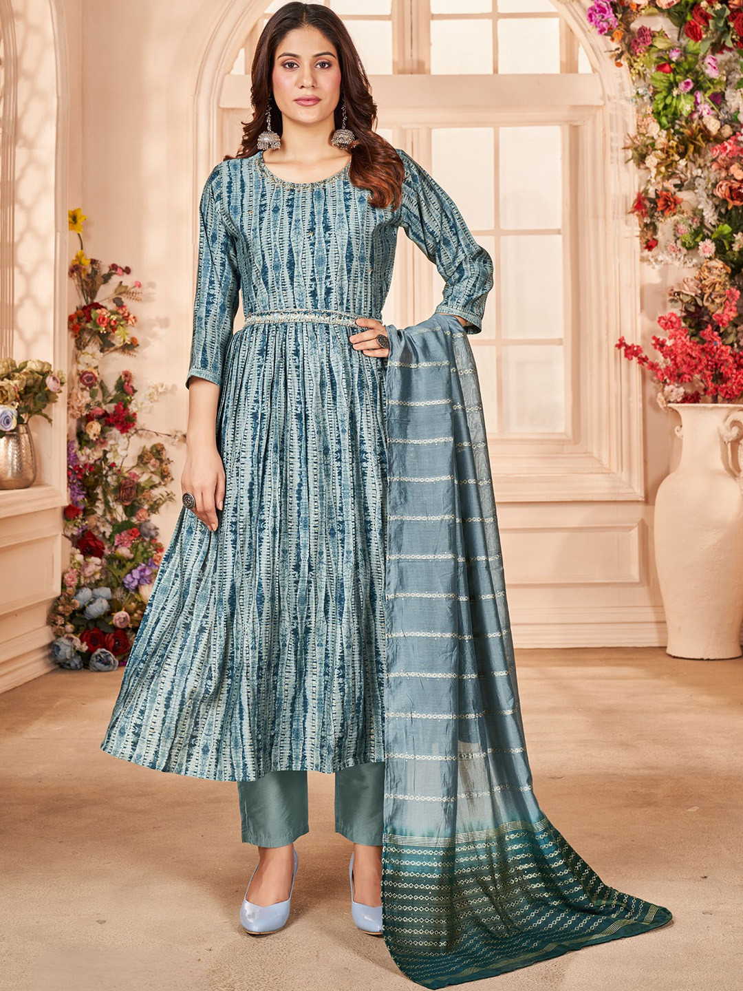 

PREMROOP- THE STYLE YOU LOVE Abstract Printed Thread Work Kurta & Trousers With Dupatta, Blue