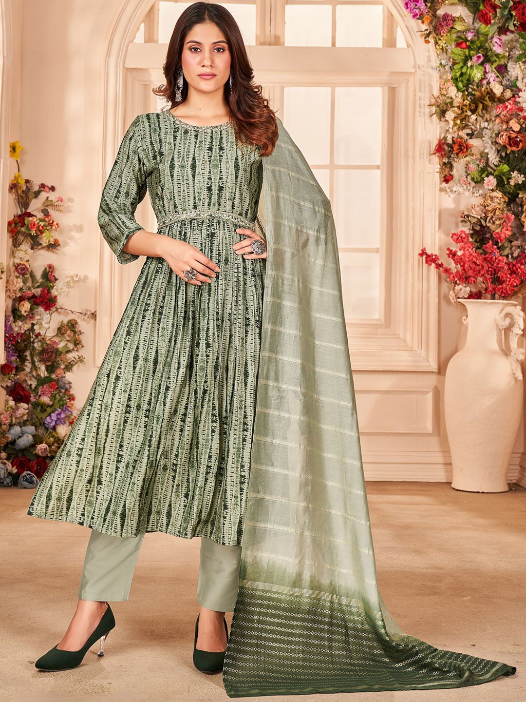 

PREMROOP- THE STYLE YOU LOVE Printed Regular Thread Work Kurta With Trousers & Dupatta, Sea green