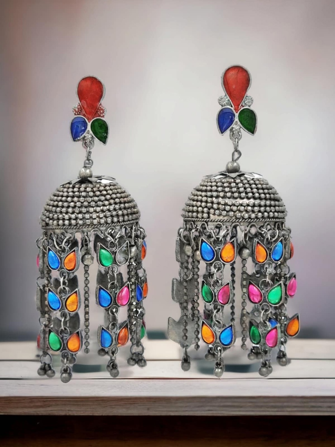 

Sangria Kundan-Studded Oxidised Dome Shaped Jhumkas, Silver