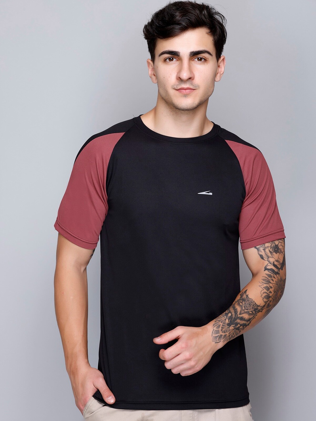 

GDX Sports Round Neck Dri FIT T-shirt, Black