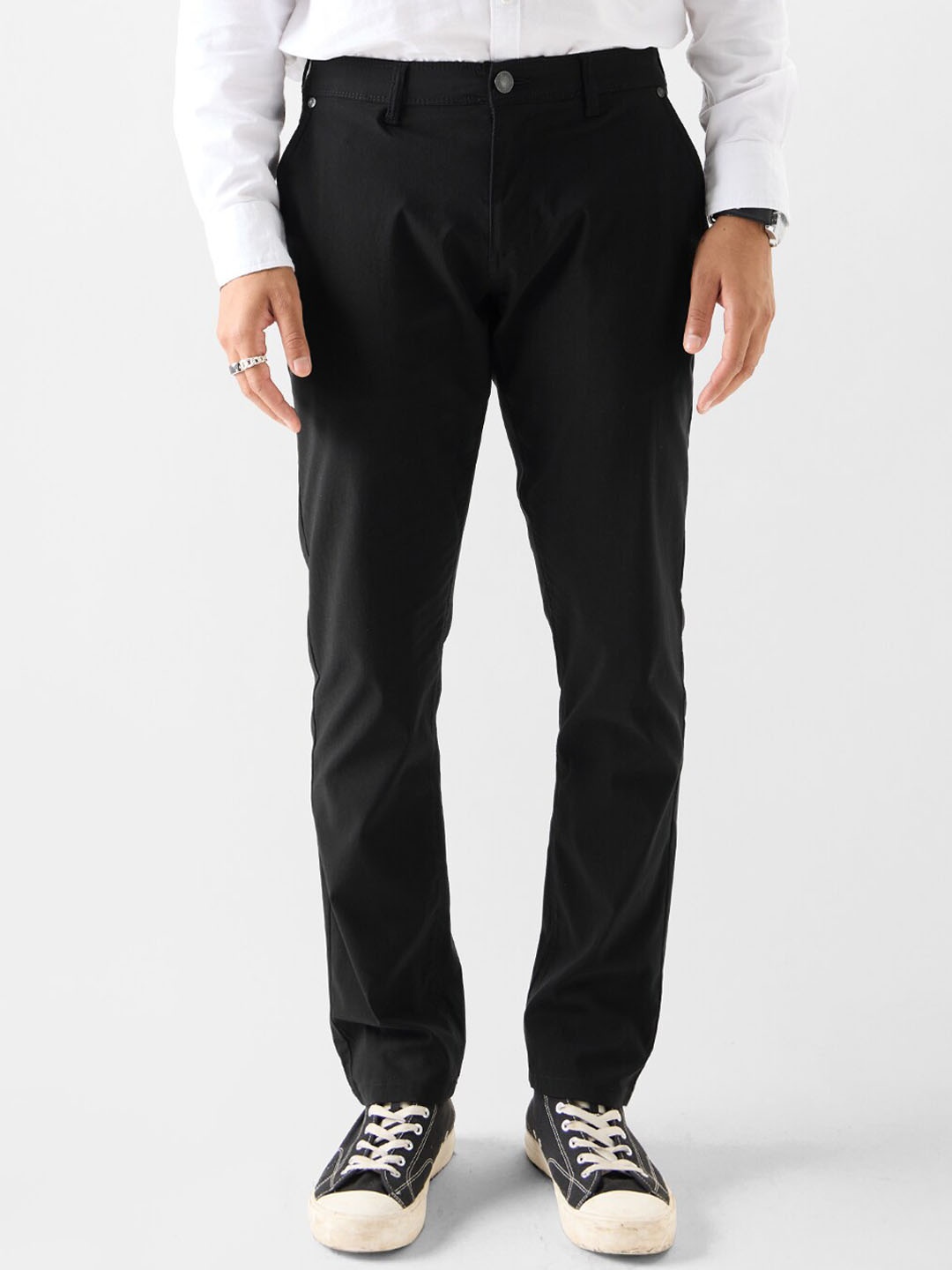 

The Souled Store Men Relaxed Mid-Rise Trousers, Black