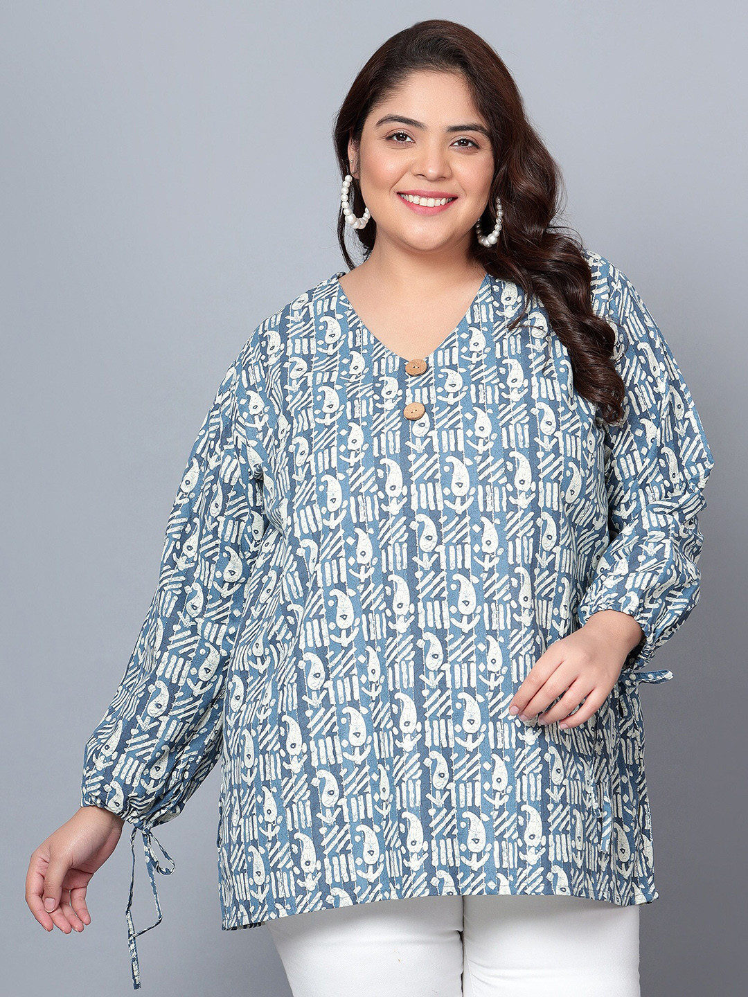 

Indietoga Plus Size Ethnic Motifs Printed V-Neck Puff Sleeves Cotton Tunics, Blue