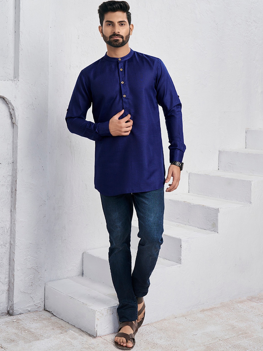 

Inddus Mandarin Collar Roll Up Sleeves Straight Short Kurta, Blue