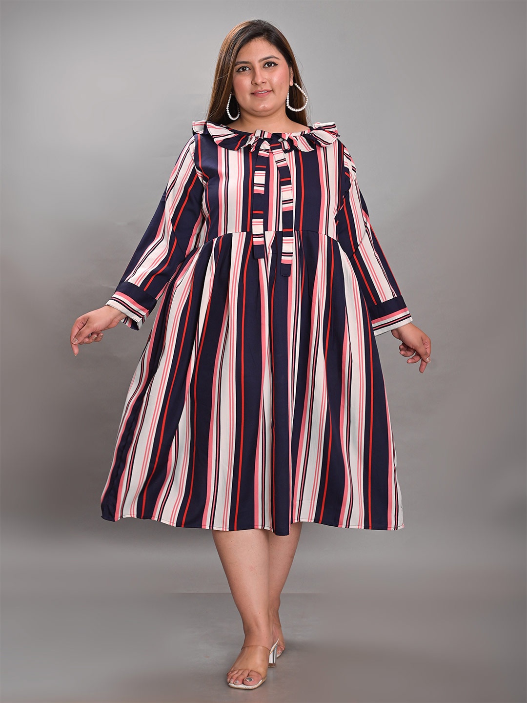 

Girly Girls Plus Size Colourblocked Round Neck Gathered A-Line Midi Dress, Navy blue