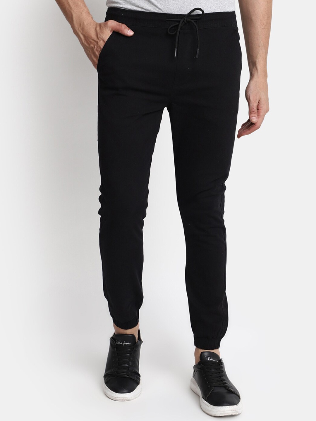 

V-Mart Men Mid-Rise Joggers, Black