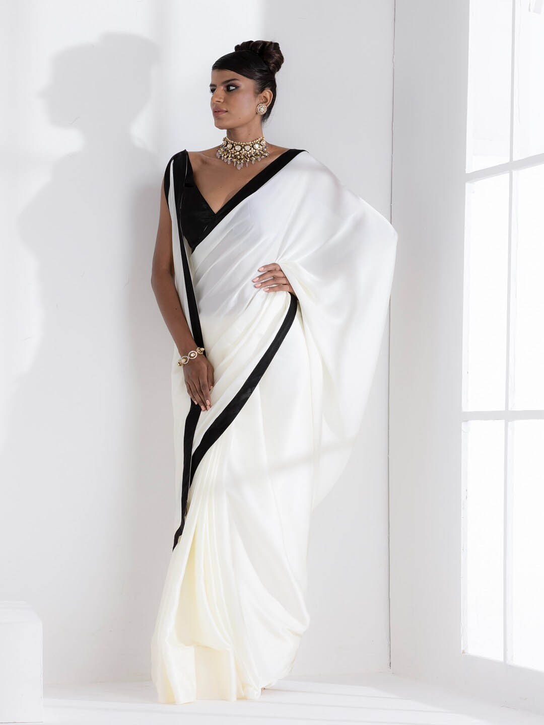 

Swtantra Satin Saree, Cream