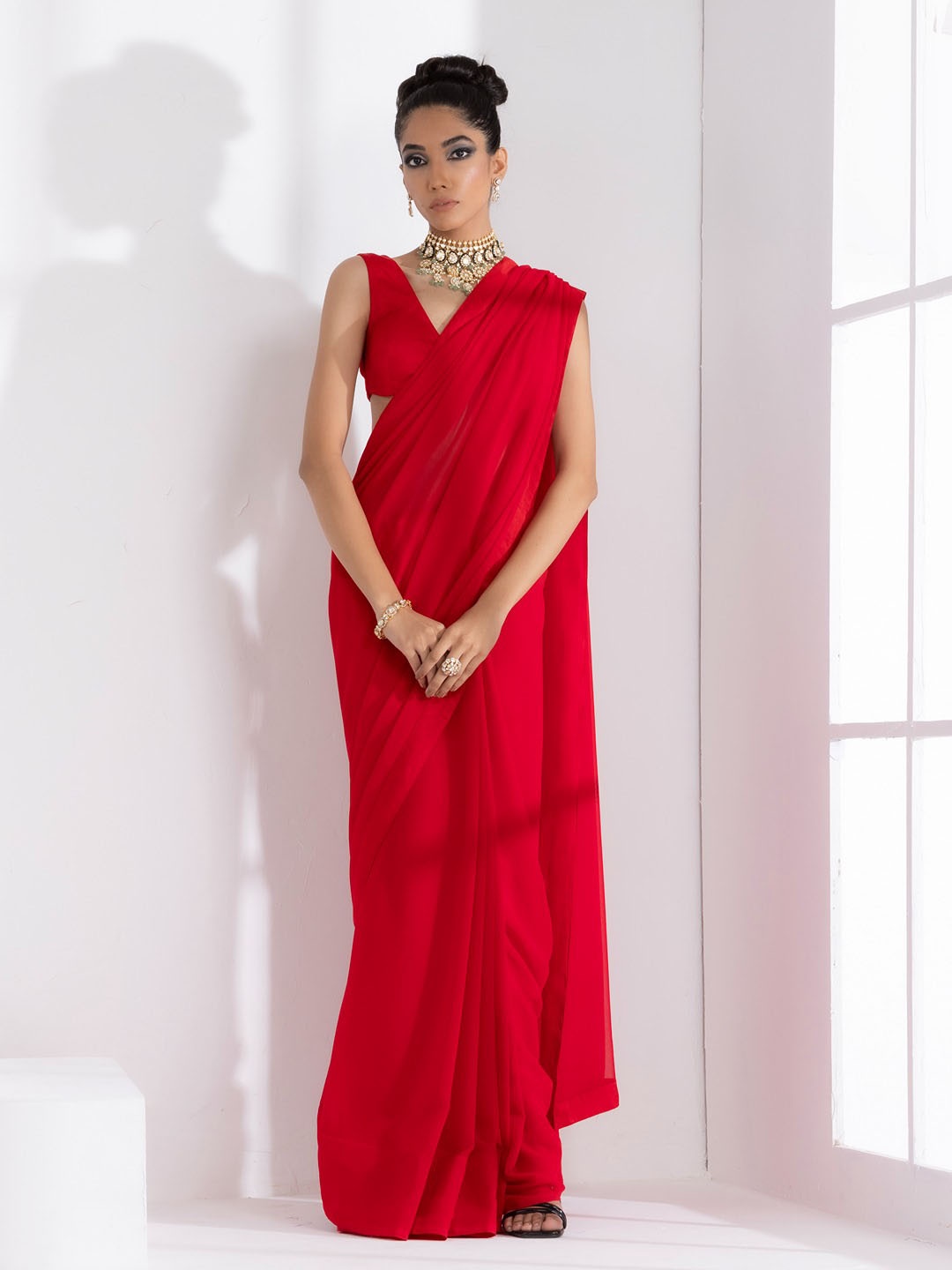 

Swtantra Solid Saree, Red