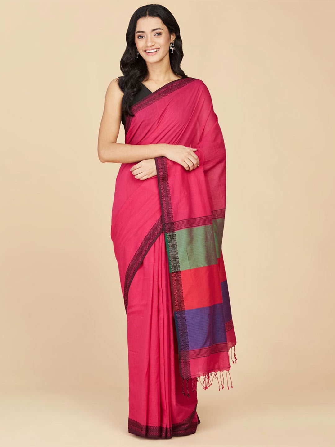 

Fabindia Colourblocked Pure Cotton Saree, Magenta