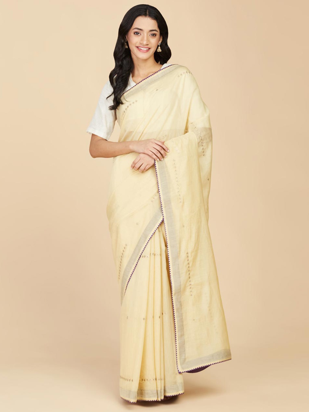 

Fabindia Floral Embroidered Zari Silk Cotton Saree, Cream