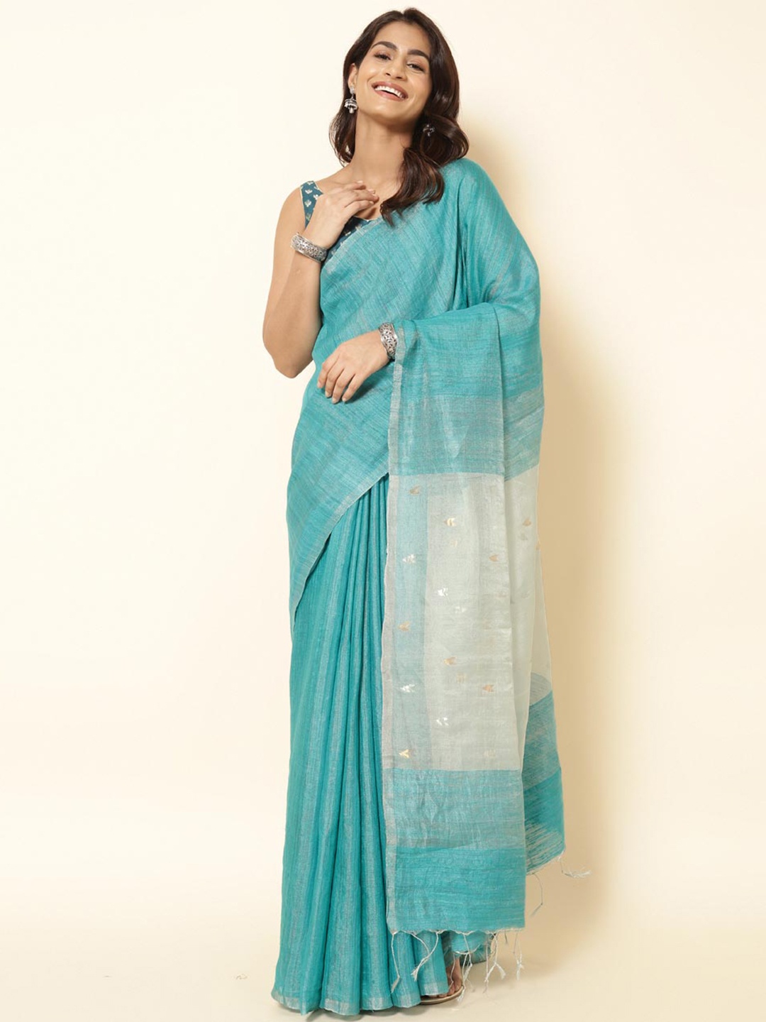 

Fabindia Jamdani Saree, Turquoise blue