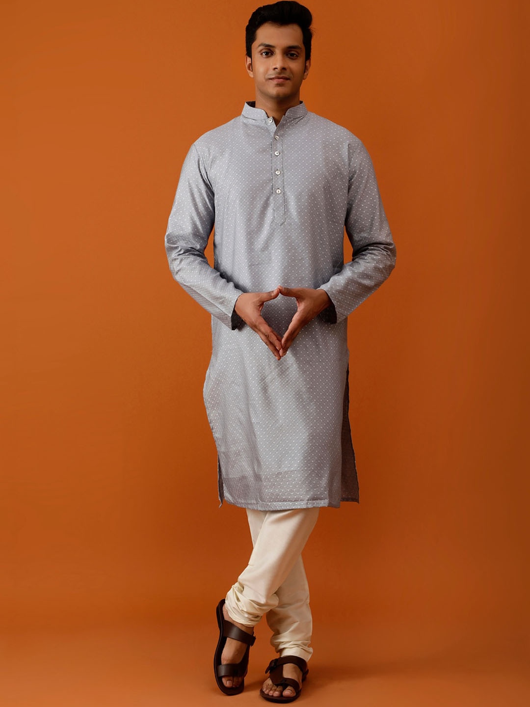 

Streaks & Crosses Ethnic Motifs Woven Design Regular Kurta with Churidar, Grey