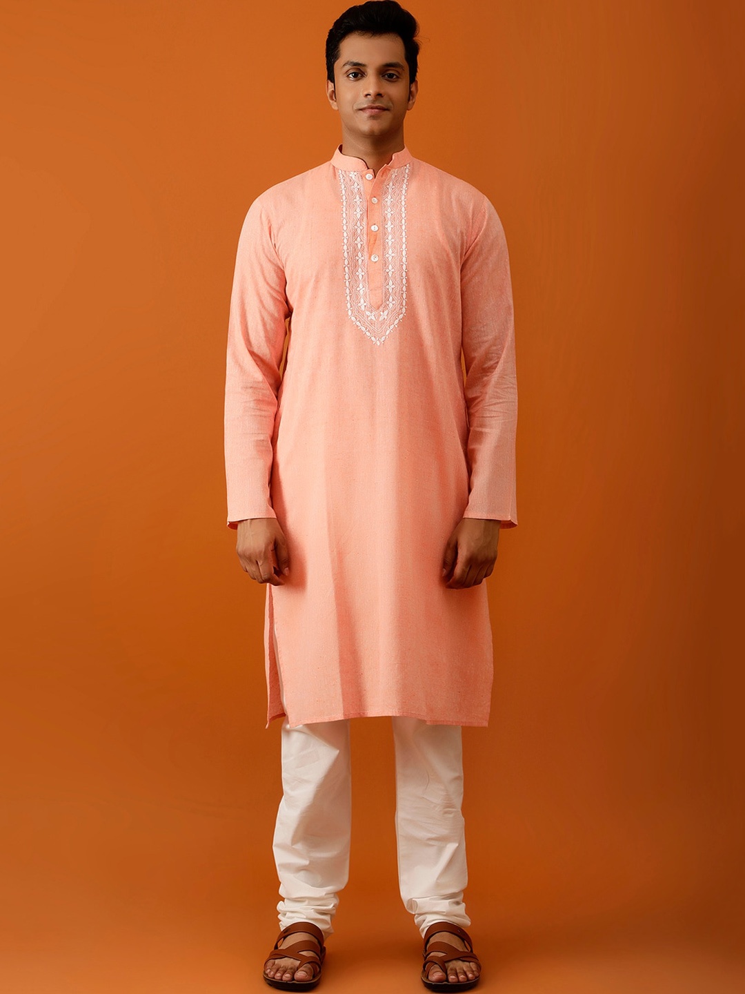

Streaks & Crosses Floral Yoke Design Regular Pure Cotton Kurta with Pyjamas, Peach