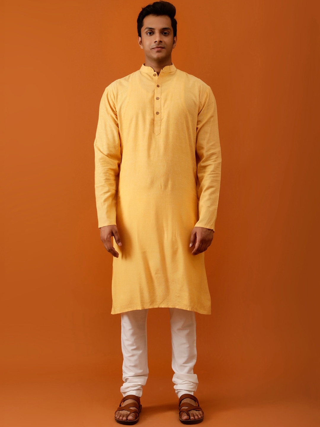 

Streaks & Crosses Mandarin Collar Straight Kurta with Churidar, Yellow