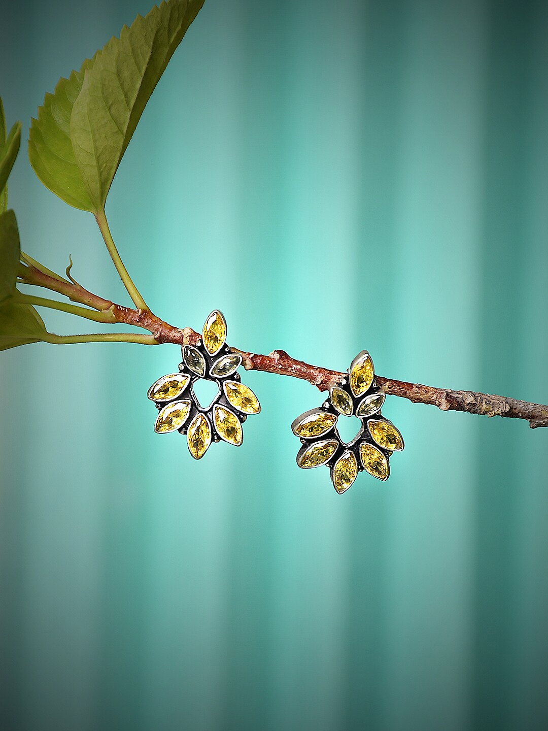 

Bamboo Tree Jewels Contemporary Studs Earrings, Yellow