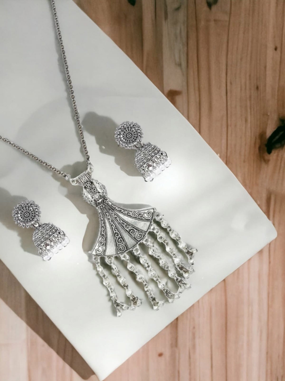 

Sangria Silver-Plated Pearl-Beaded Necklace & Earrings