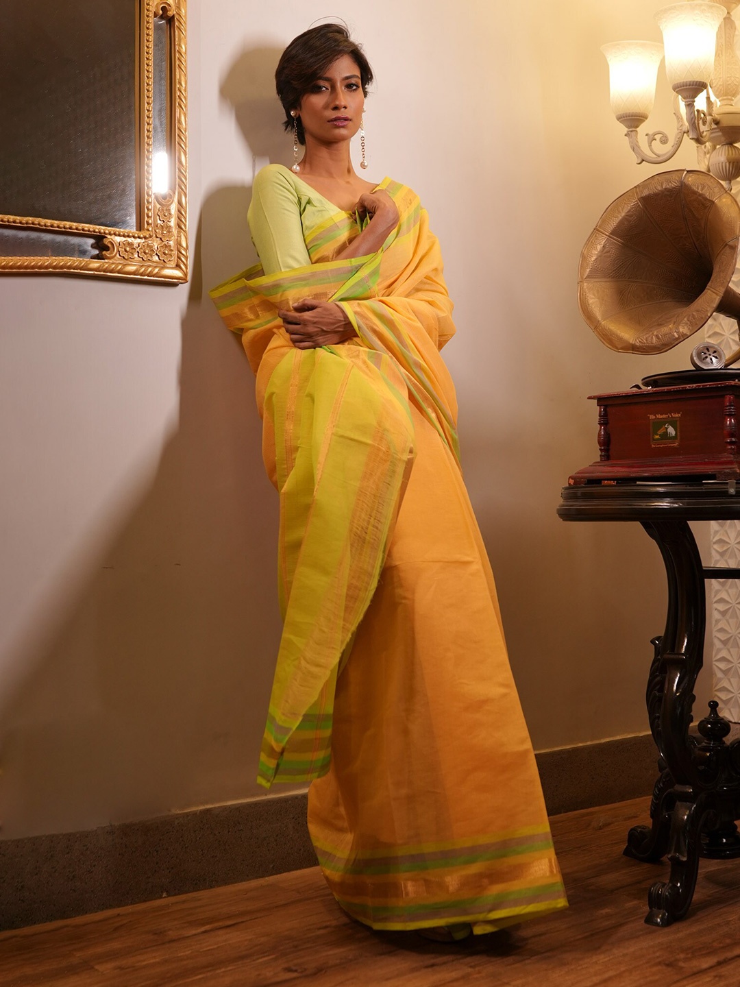 

Unnati Silks Woven Design Pure Cotton Mangalagiri Saree, Orange