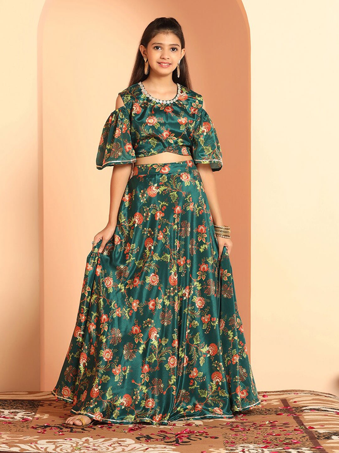 

FASHION DREAM Girls Ethnic Motifs Printed Ready to Wear Lehenga & Top, Green