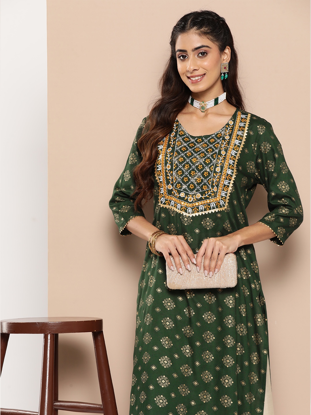 

HERE&NOW Women Floral Yoke Design Mirror Work Kurta, Green